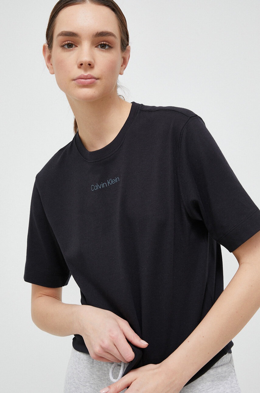 

Спортна тениска Calvin Klein Performance Essentials в черно, Черен