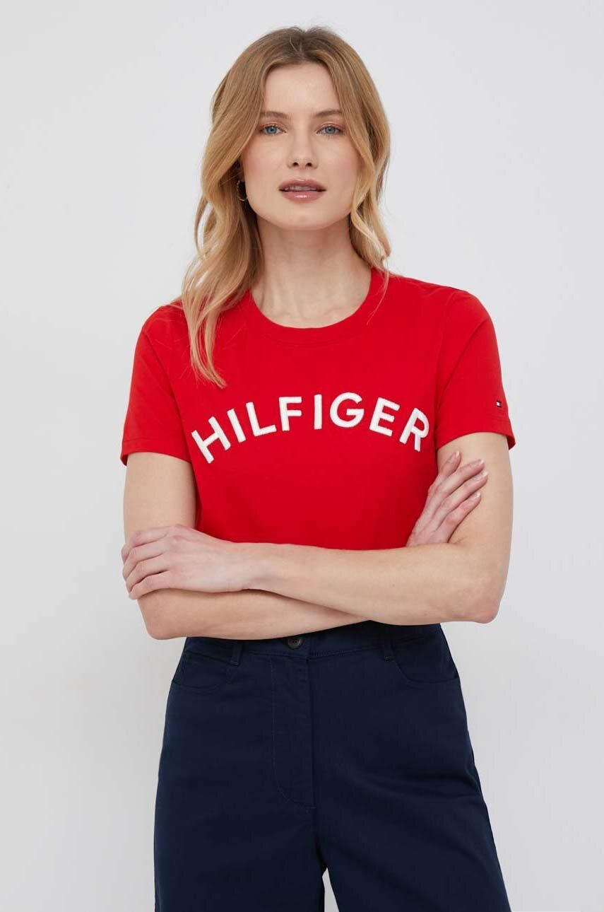 Levně Bavlněné tričko Tommy Hilfiger červená barva