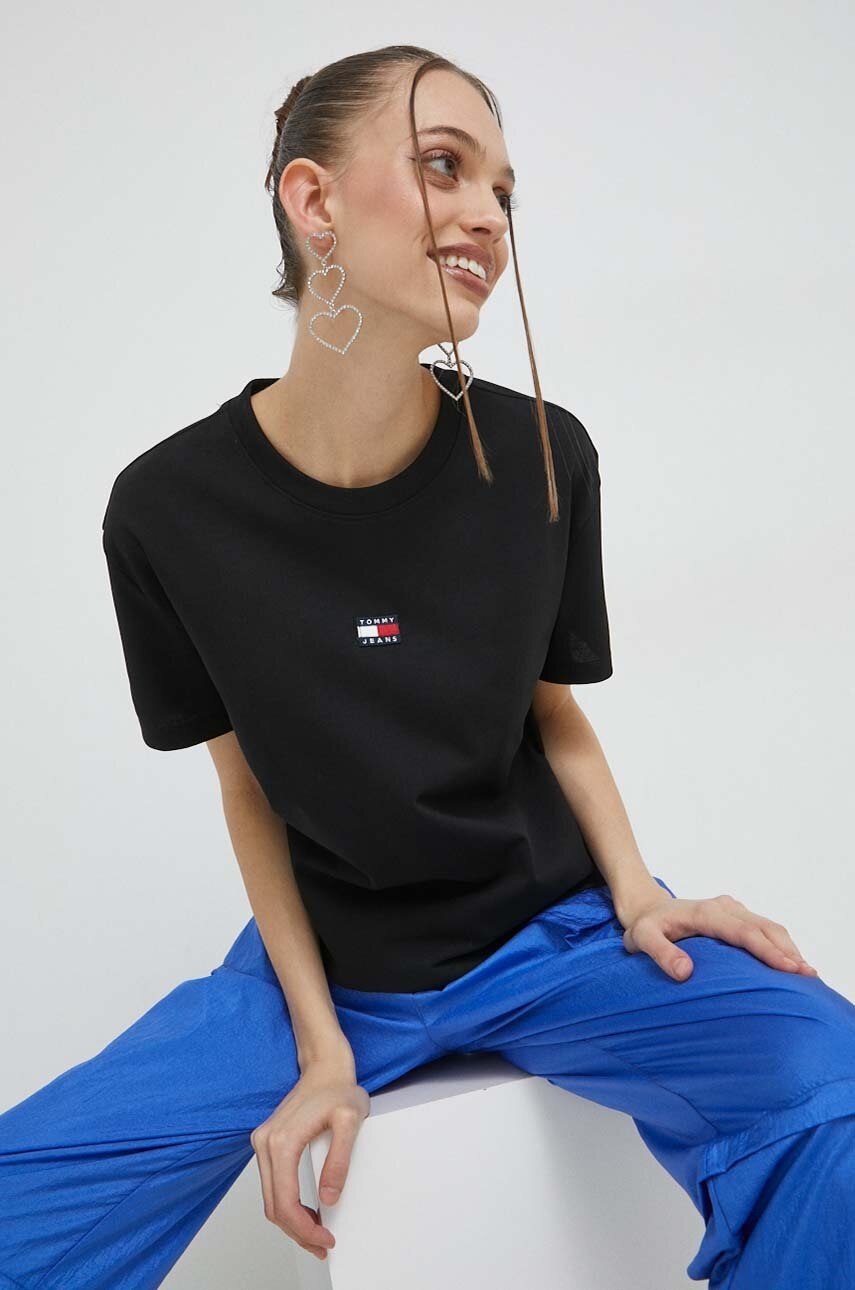 

Футболка Tommy Jeans женский цвет чёрный