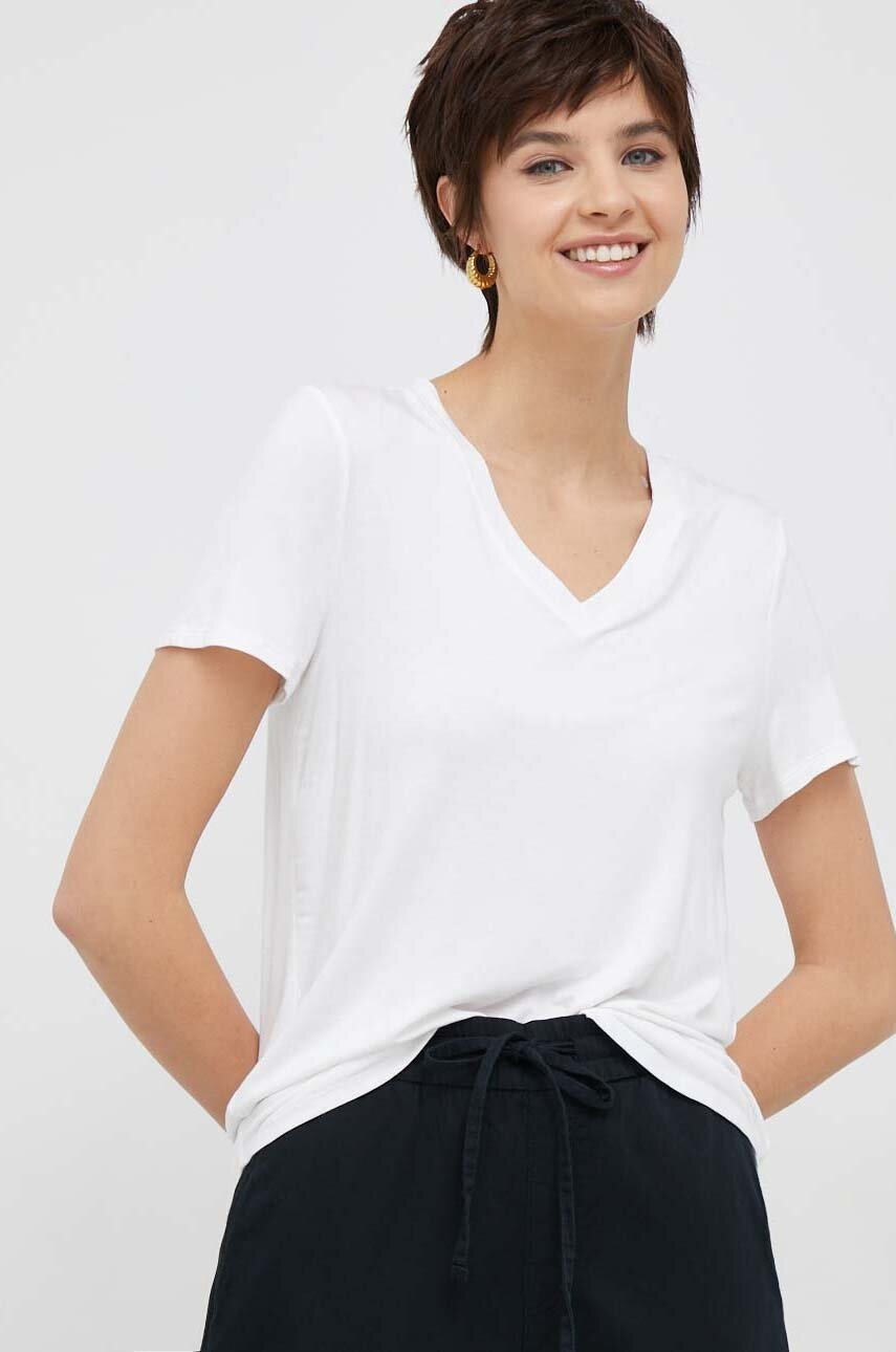 

Тениска GAP в бяло, Бял