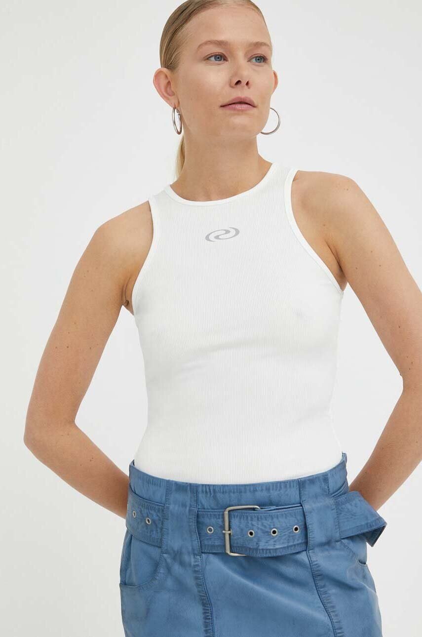 Résumé top femei, culoarea alb