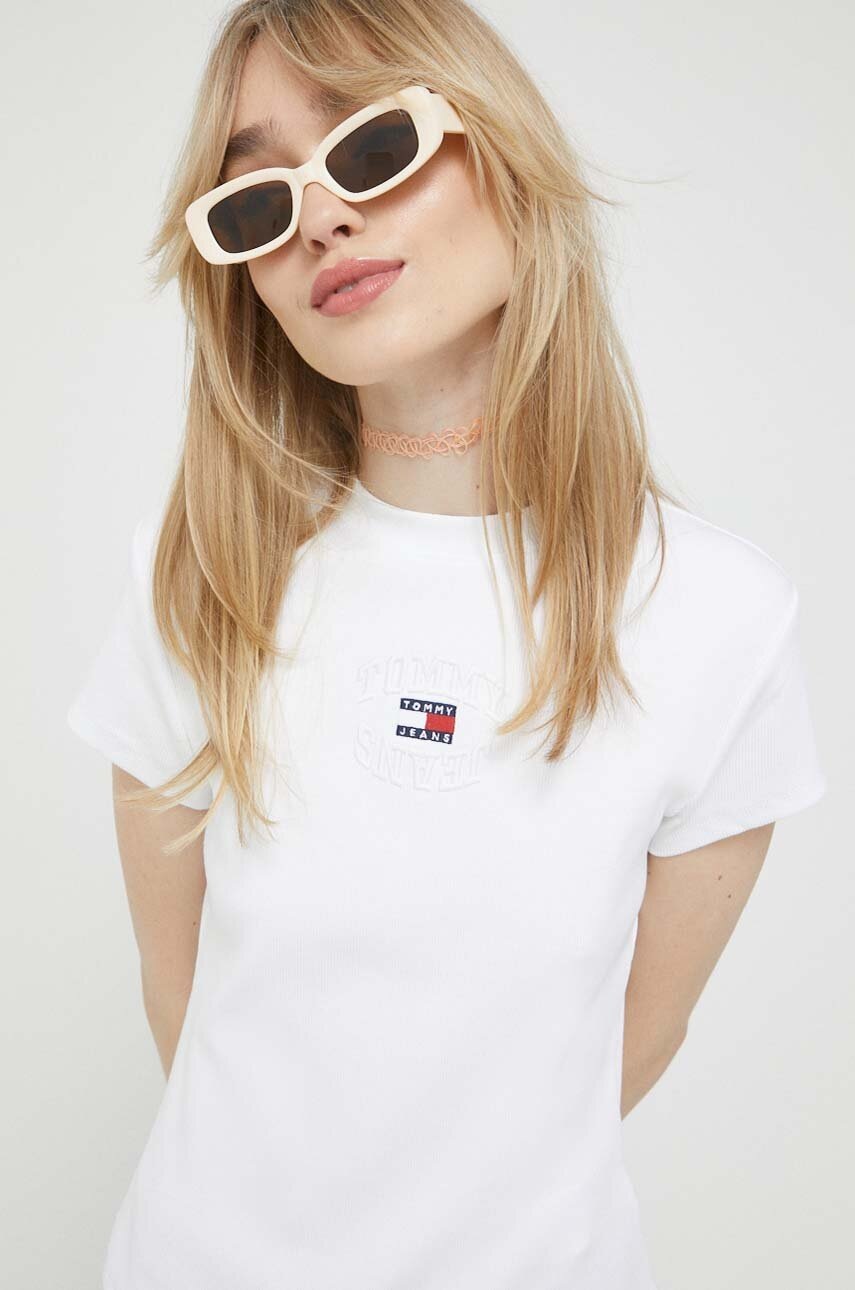 

Тениска Tommy Jeans в бяло, Бял