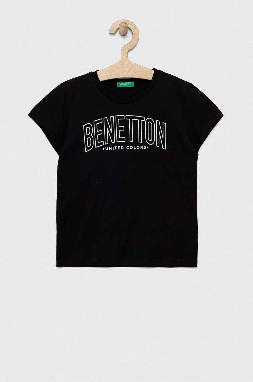 

Детская хлопковая футболка United Colors of Benetton цвет чёрный с принтом