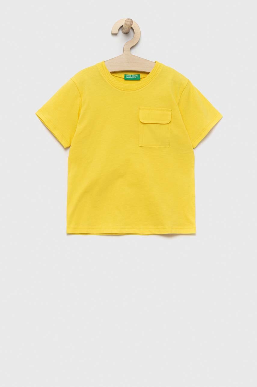 

Дитяча бавовняна футболка United Colors of Benetton колір жовтий з принтом