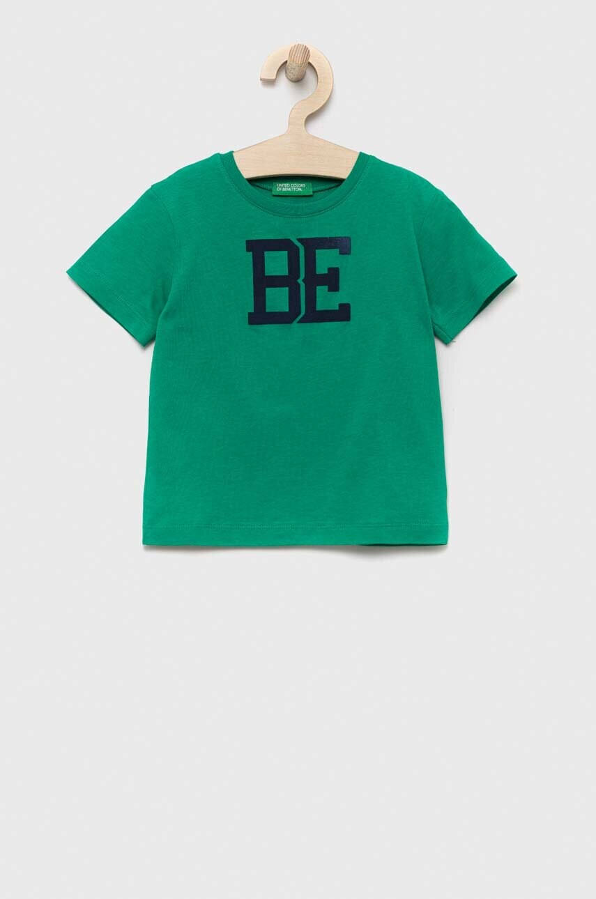 

Детска памучна тениска United Colors of Benetton в зелено с принт, Зелен