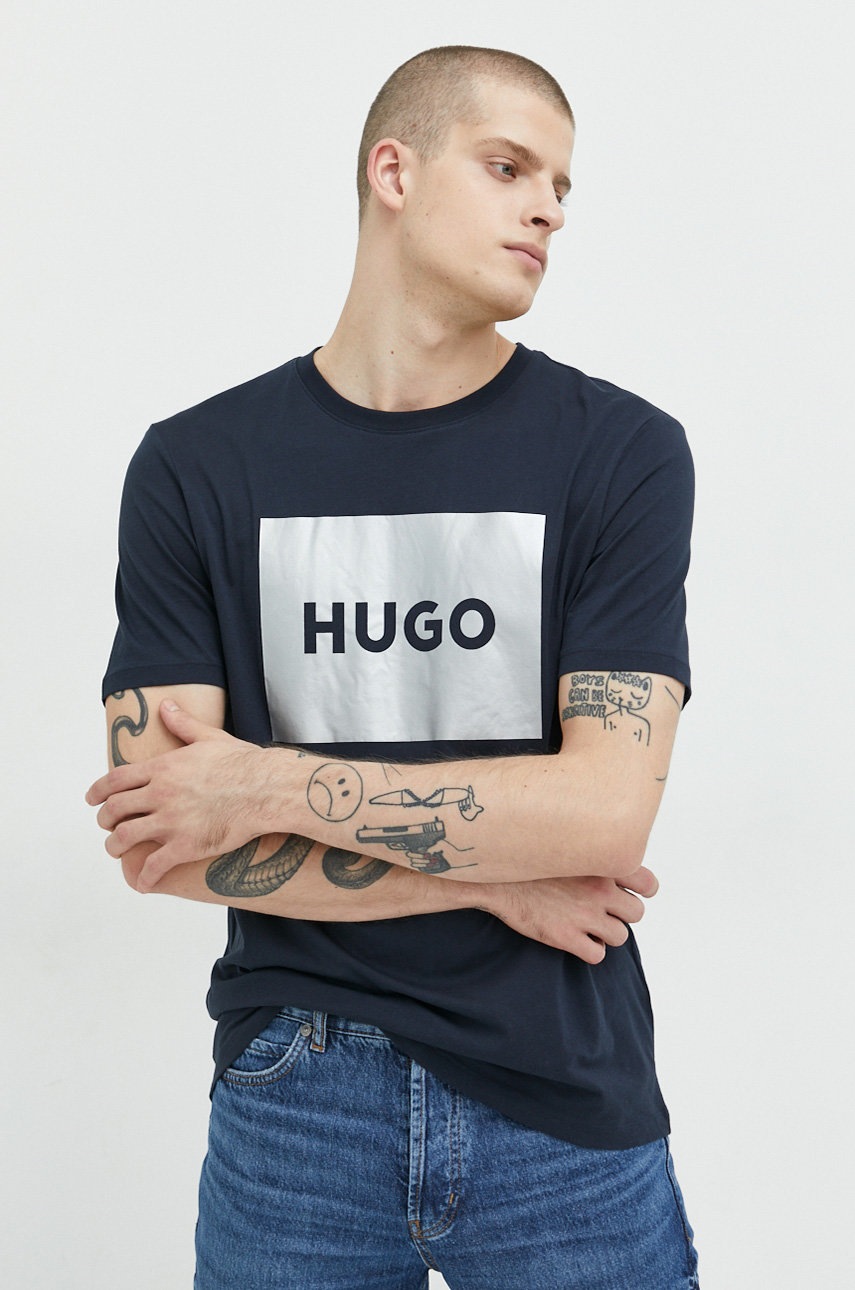 

Хлопковая футболка HUGO цвет синий с принтом