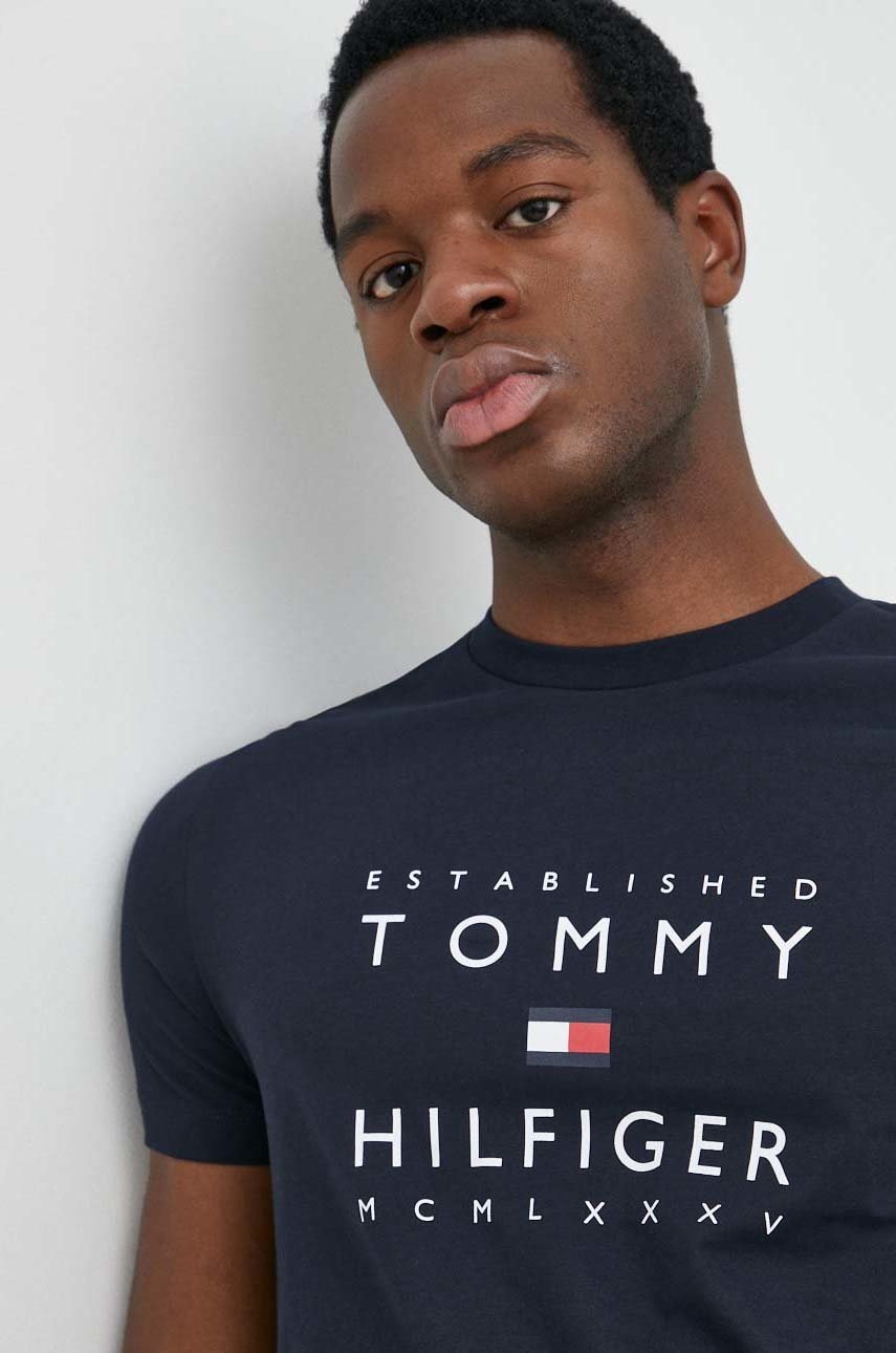 

Хлопковая футболка Tommy Hilfiger цвет синий с принтом