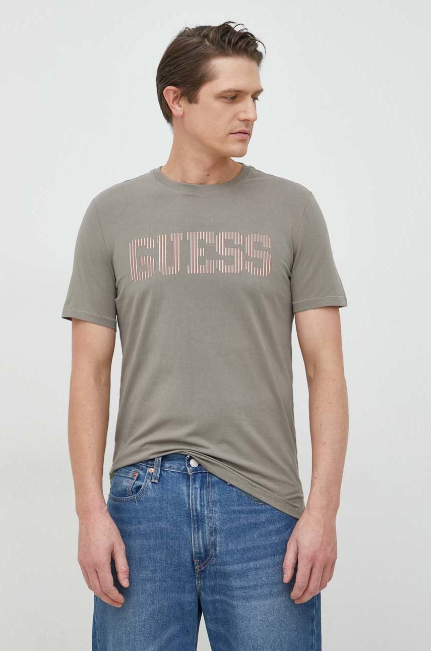 

Тениска Guess в зелено с принт, Зелен