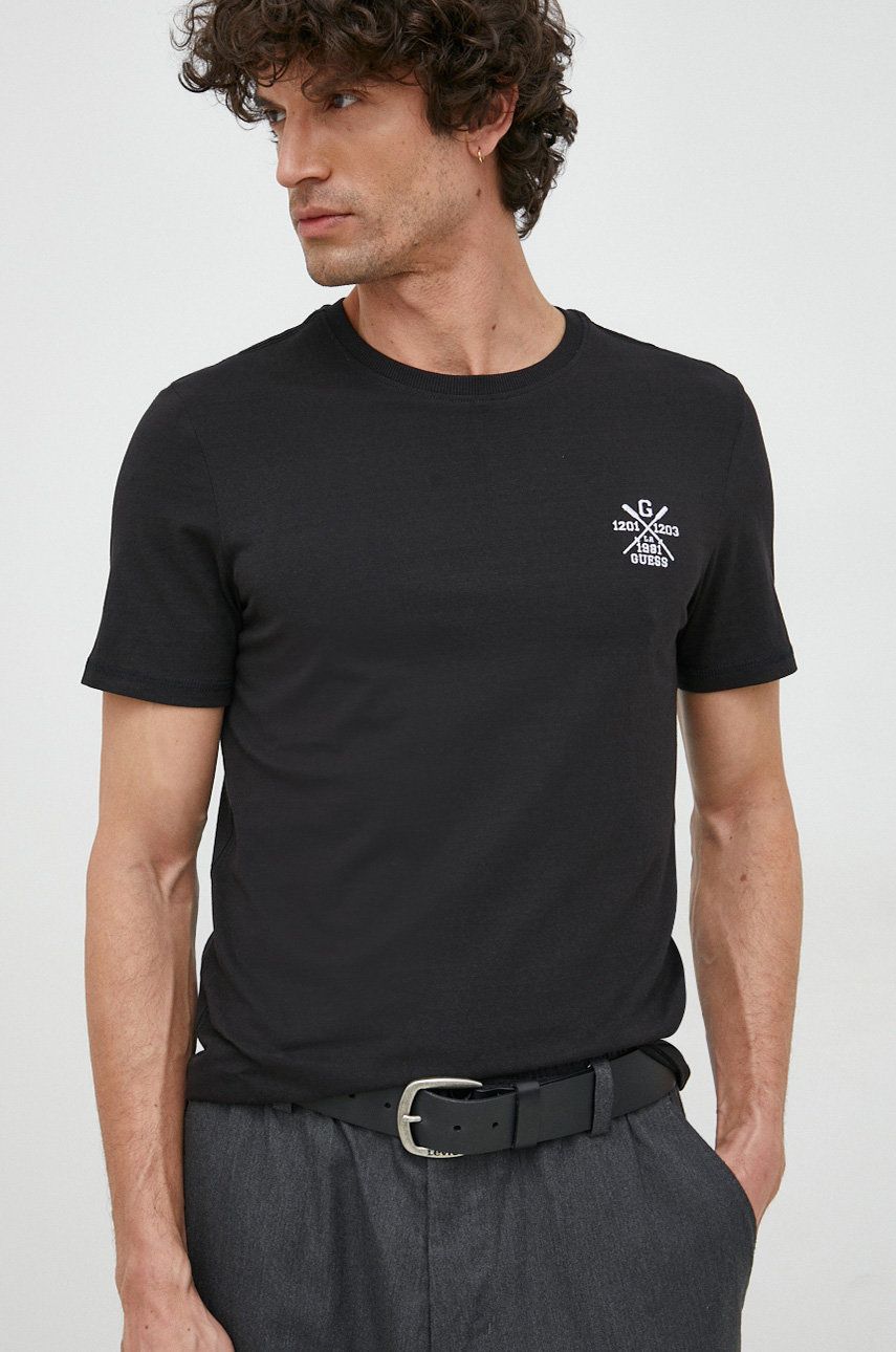 Bavlněné tričko Guess černá barva, s aplikací - černá -  100 % Bavlna