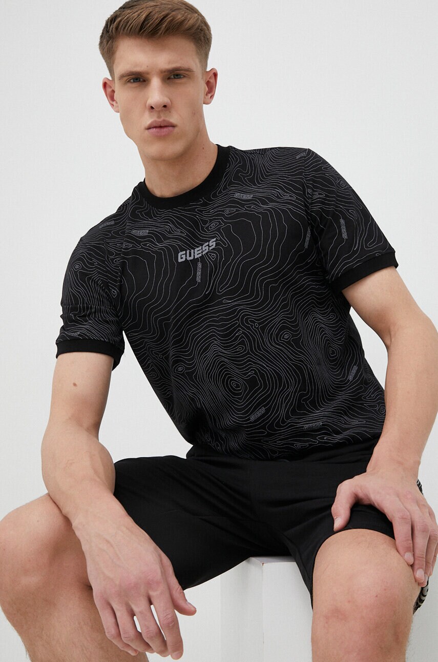 

Футболка Guess мужской цвет чёрный узорный