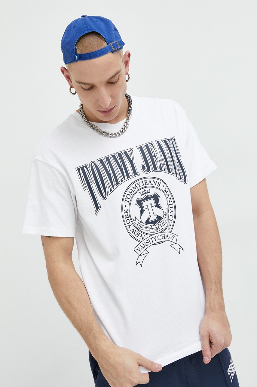 

Бавовняна футболка Tommy Jeans колір білий з принтом