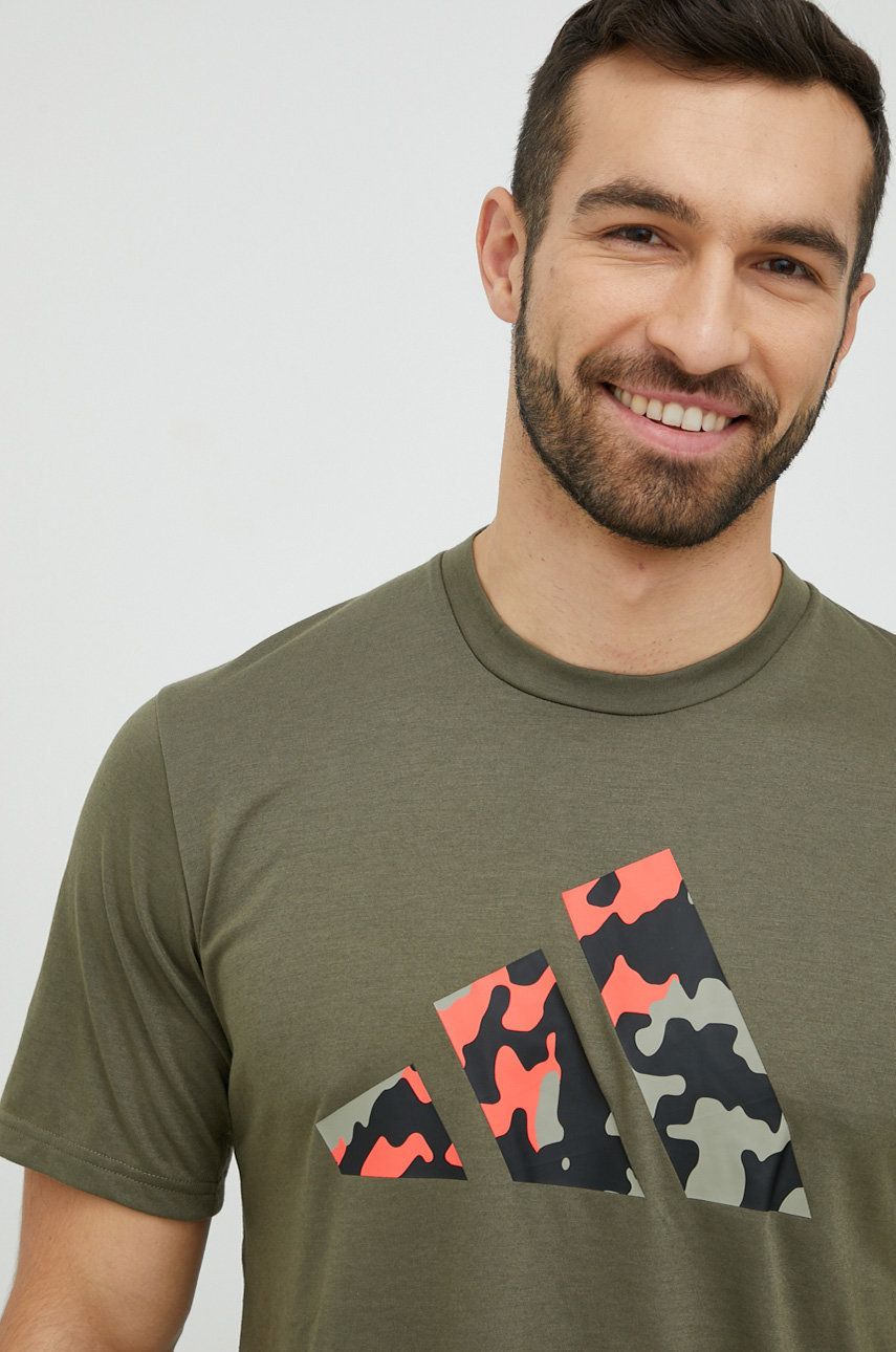 Levně Tréninkové tričko adidas Performance hnědá barva, s potiskem