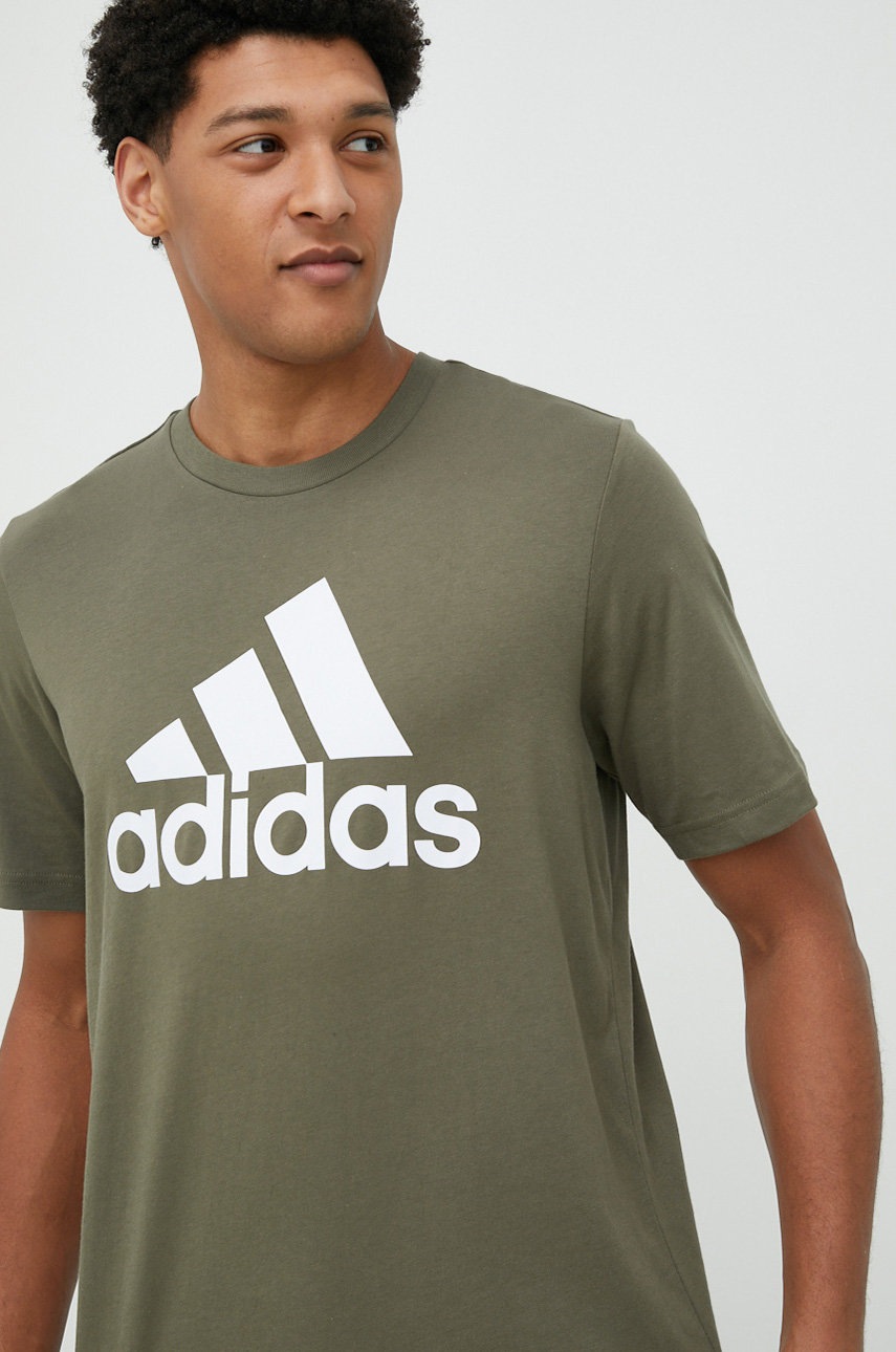 

Памучна тениска adidas в зелено с принт, Зелен