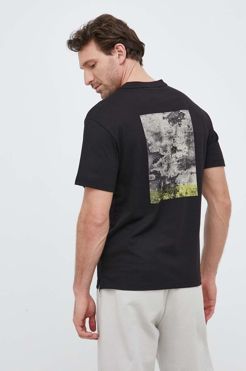 

Памучна тениска Calvin Klein в черно с принт, Черен