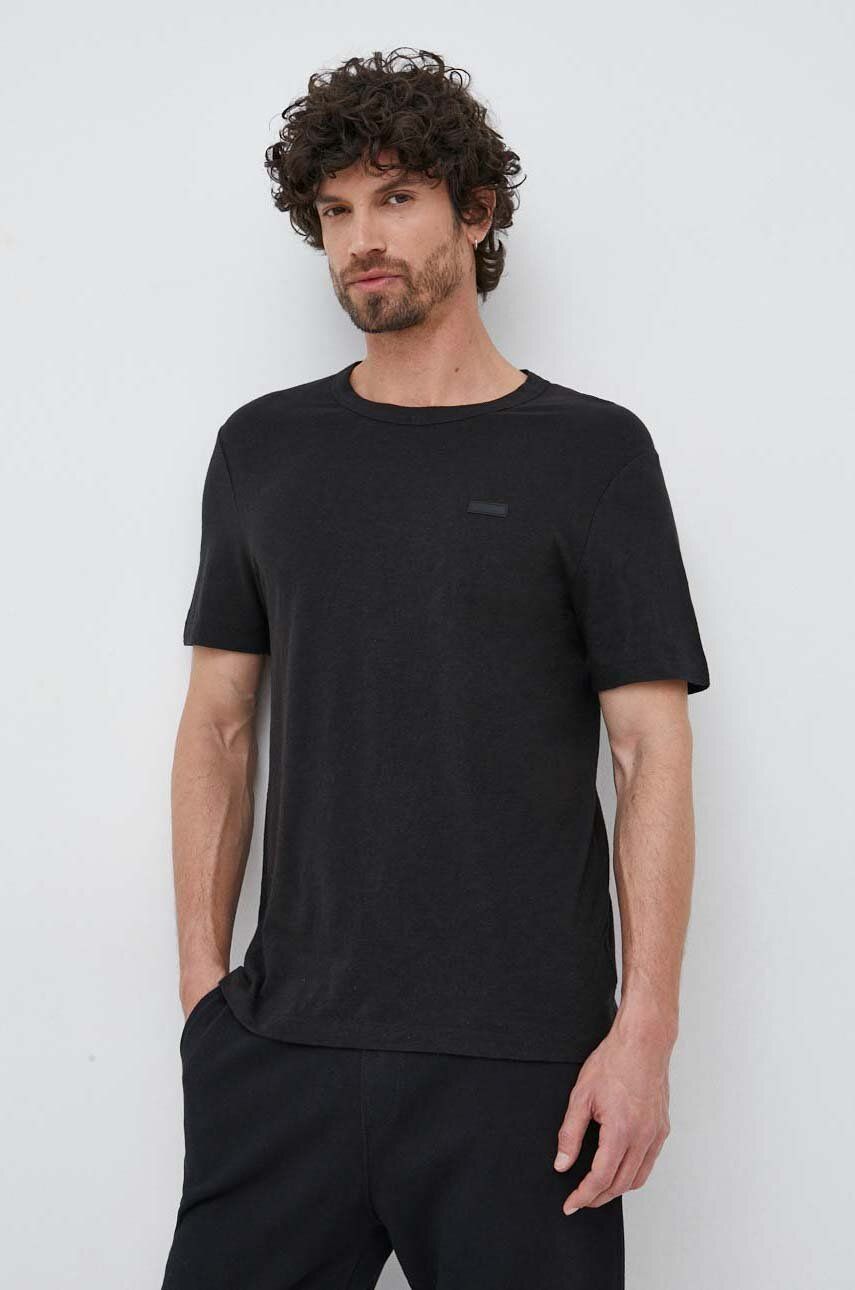 Tričko se lněnou směsí Calvin Klein černá barva - černá -  75 % Bavlna