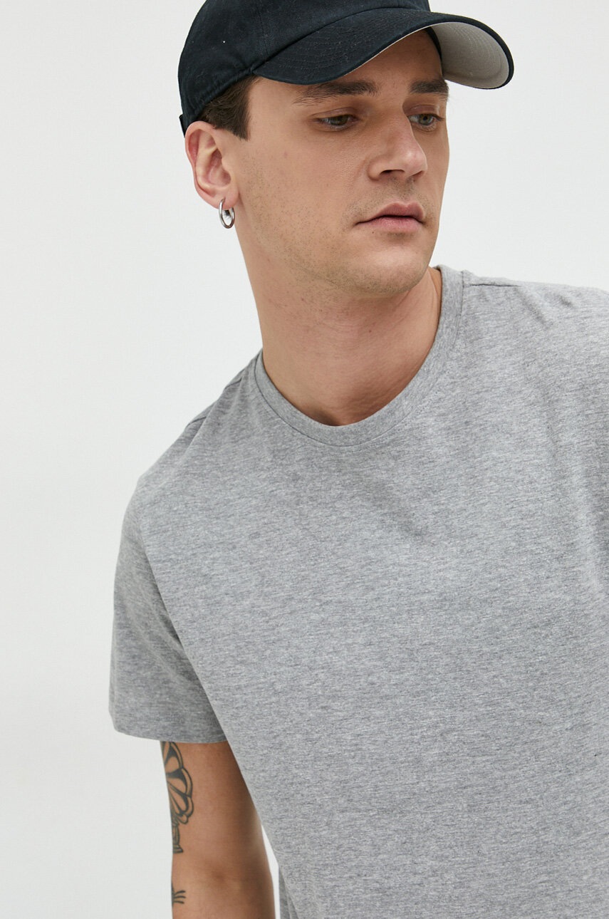 

Футболка Jack & Jones JJENOA мужская цвет серый меланж 12113648