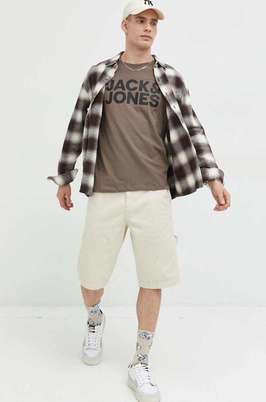 

Хлопковая футболка Jack & Jones JJECORP цвет коричневый с принтом