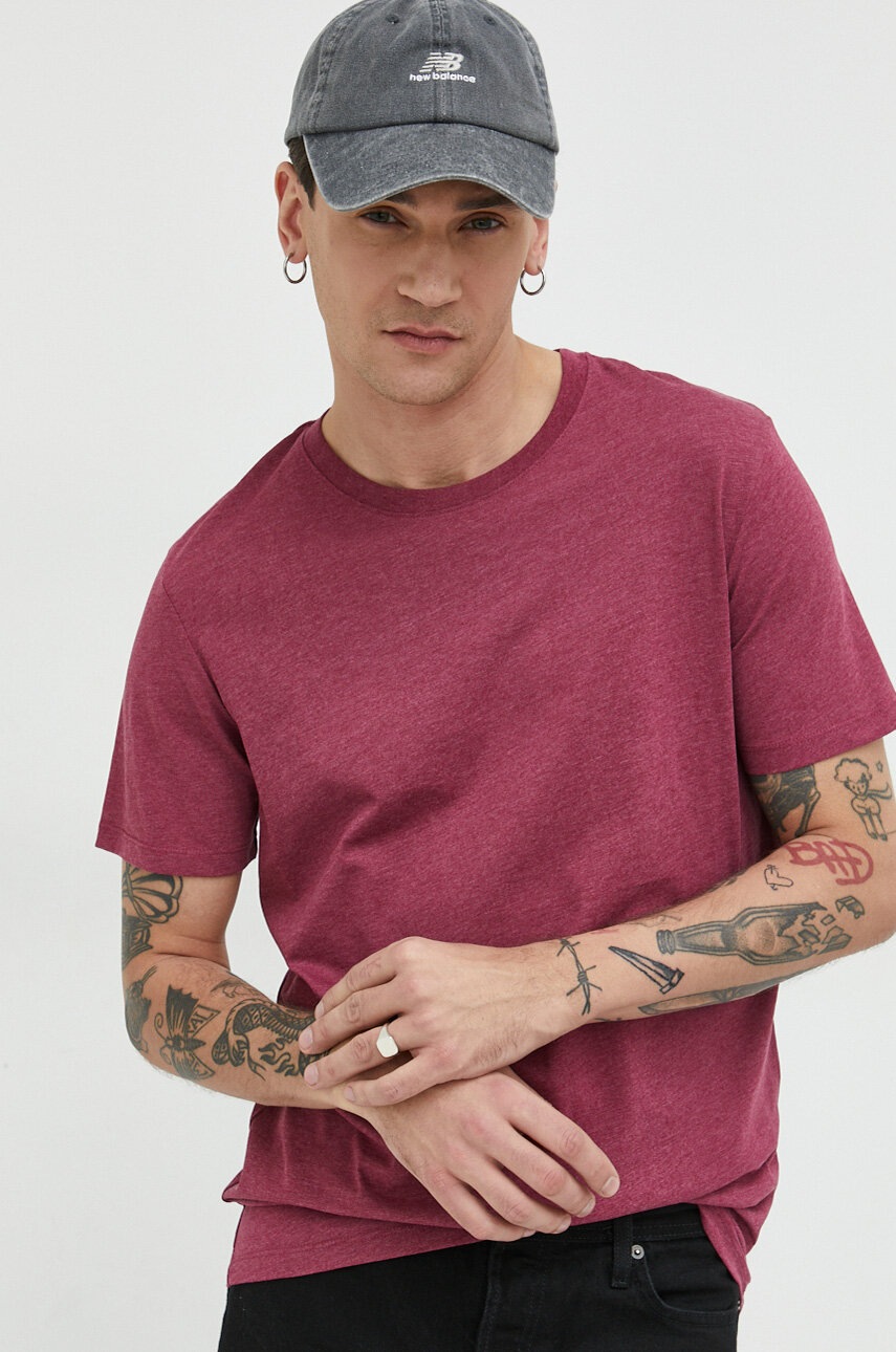 

Тениска Jack & Jones JJEORGANIC в бордо с изчистен дизайн
