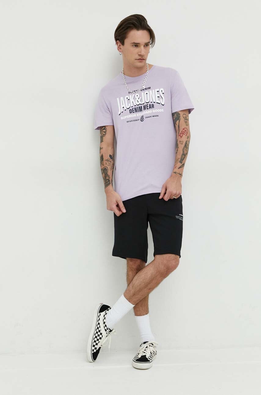 

Хлопковая футболка Jack & Jones JJSTAR цвет фиолетовый с принтом 12231477