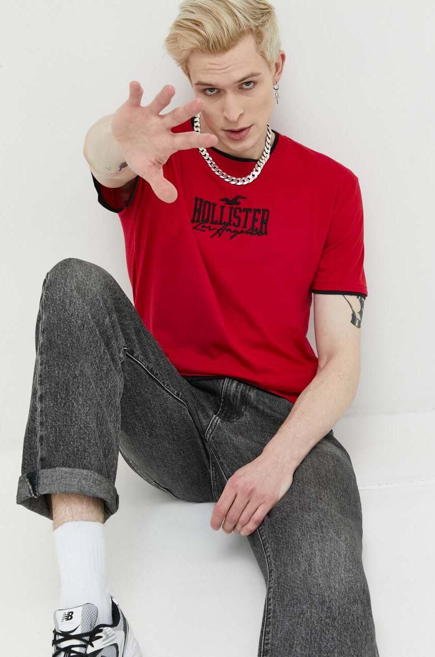 E-shop Bavlněné tričko Hollister Co. červená barva, s aplikací