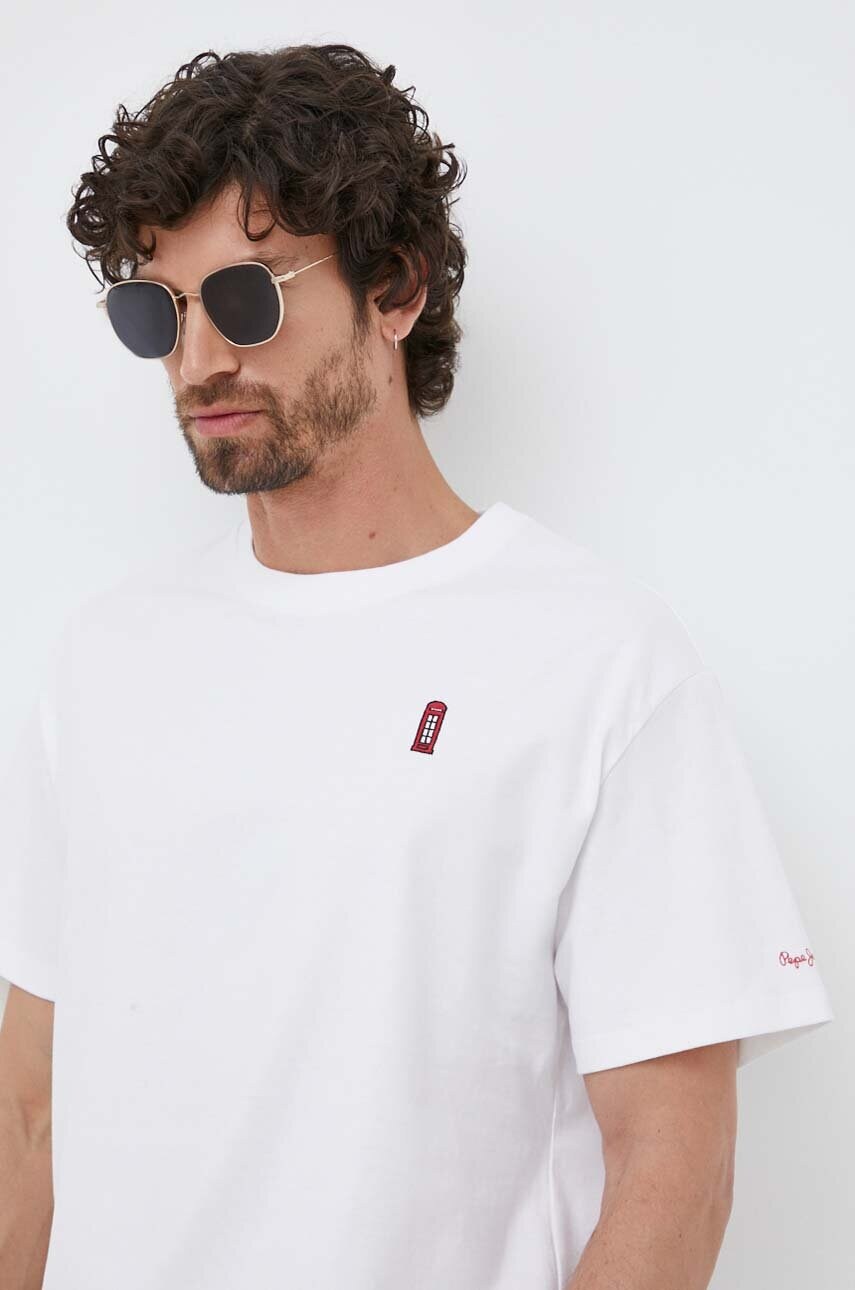 

Хлопковая футболка Pepe Jeans Ragan цвет белый с аппликацией