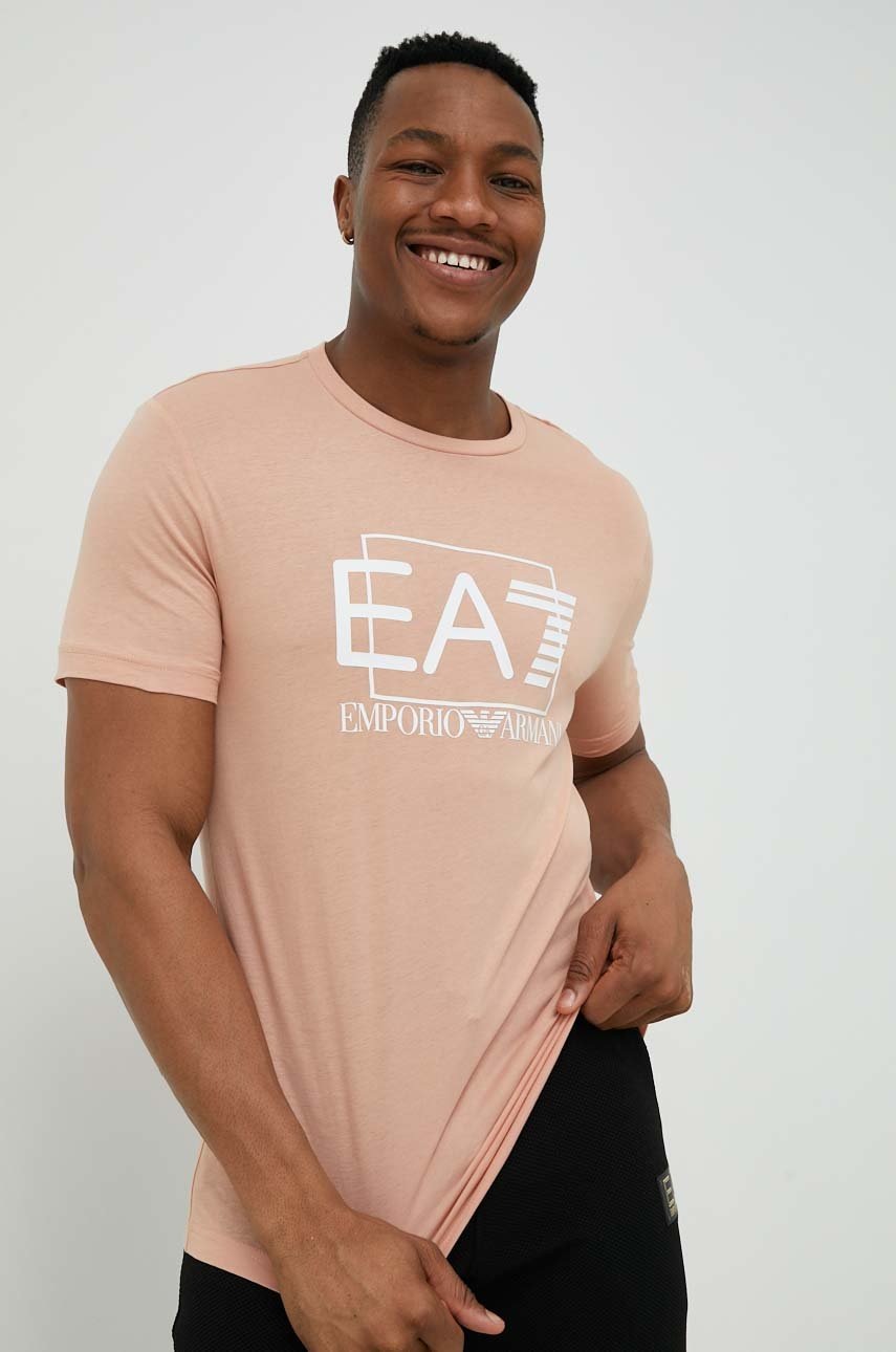 

Памучна тениска EA7 Emporio Armani в кафяво с принт, Оранжев