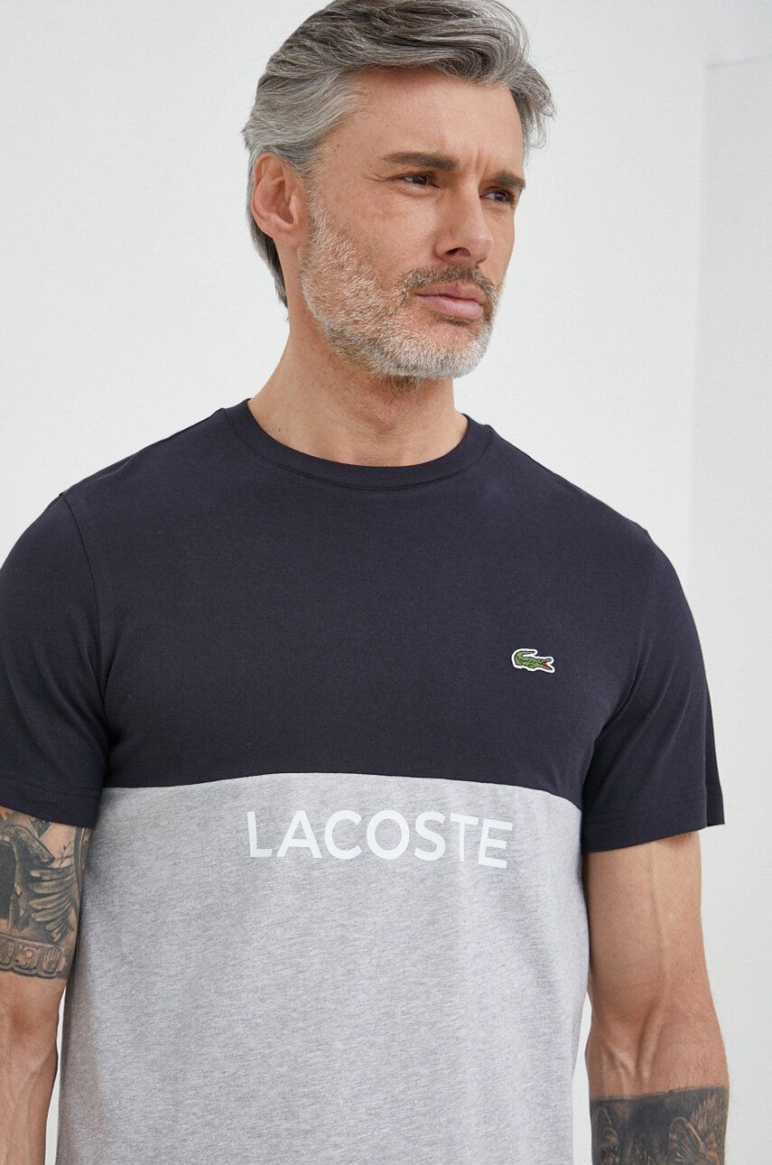 

Бавовняна футболка Lacoste колір сірий візерунок