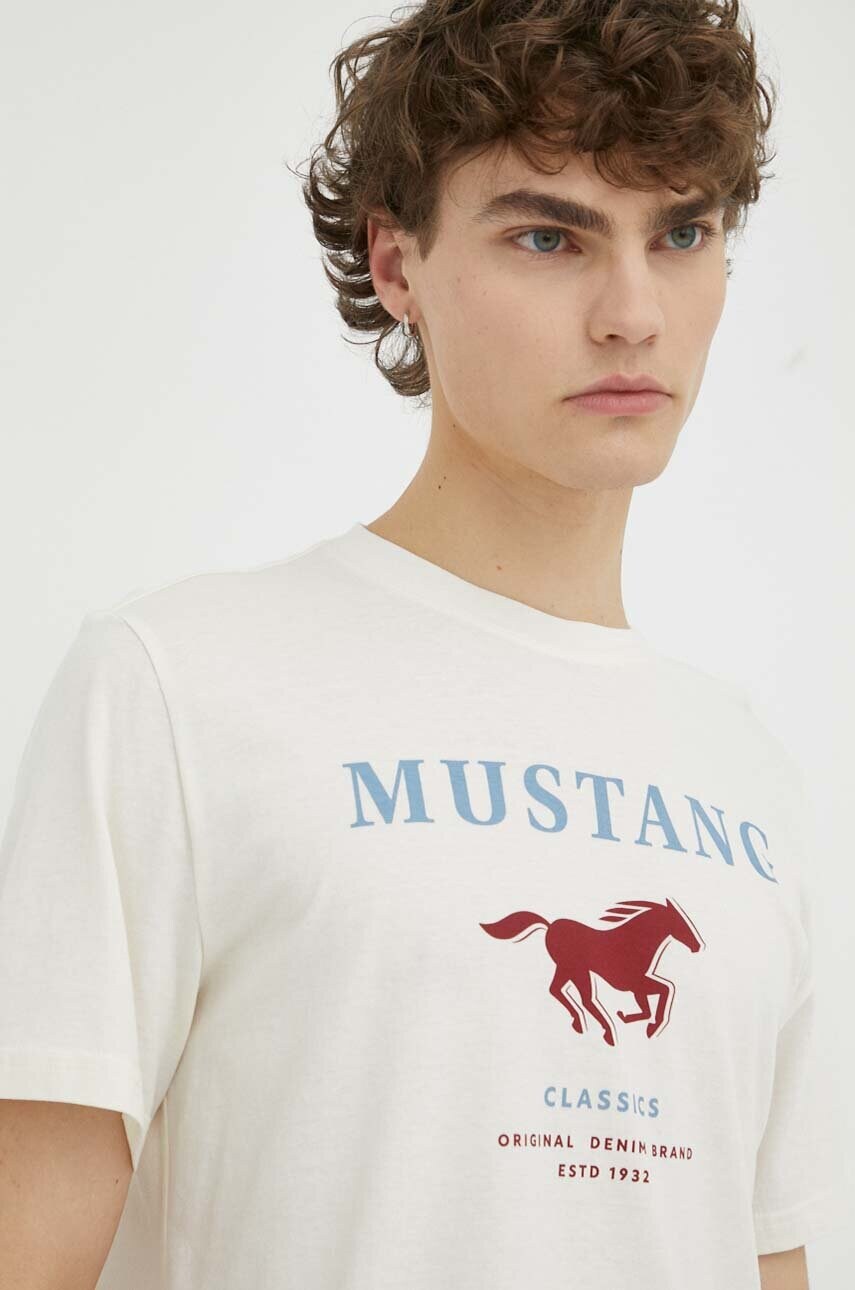 Mustang tricou din bumbac culoarea bej, cu imprimeu