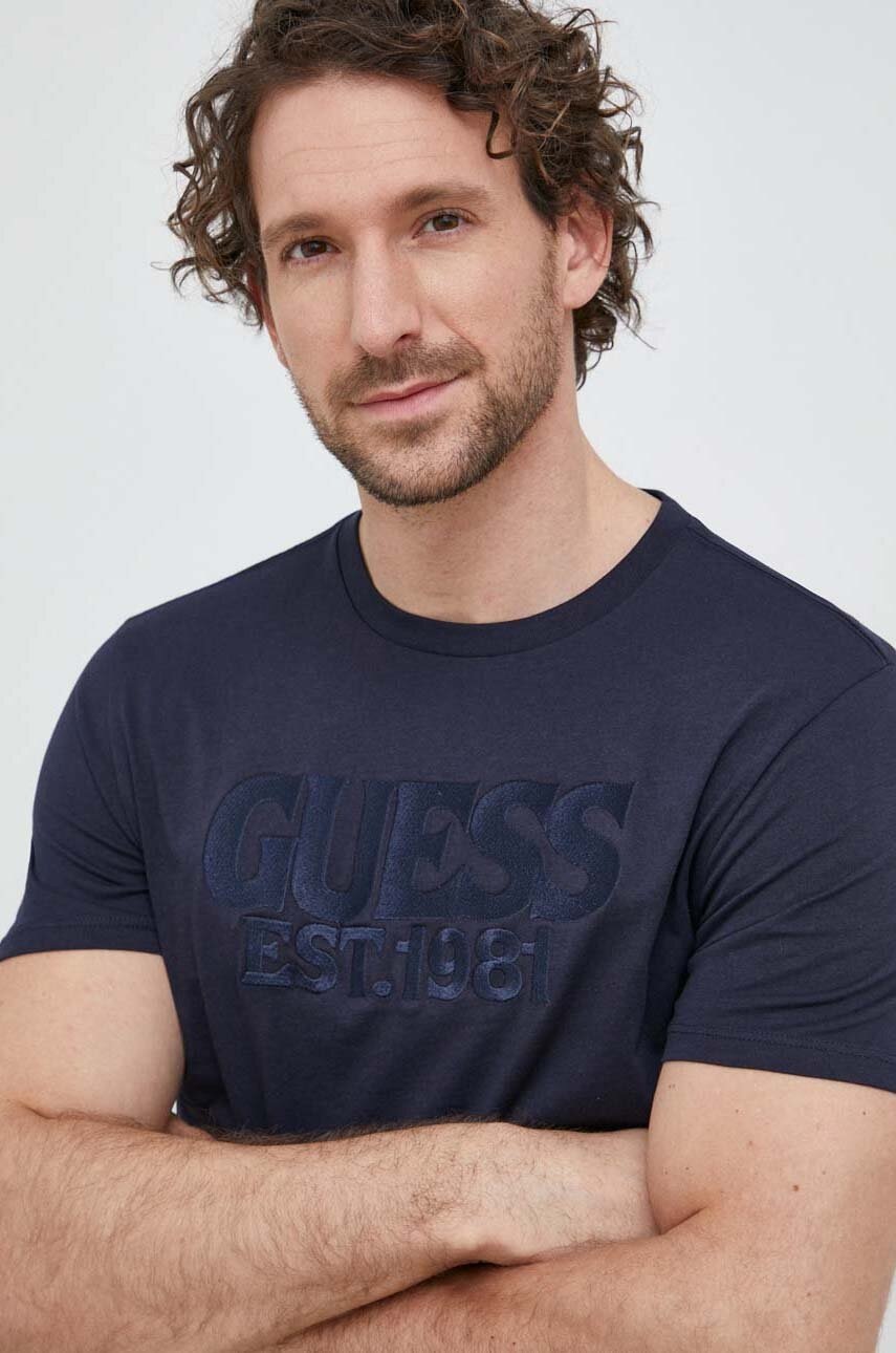 

Бавовняна футболка Guess колір синій з аплікацією