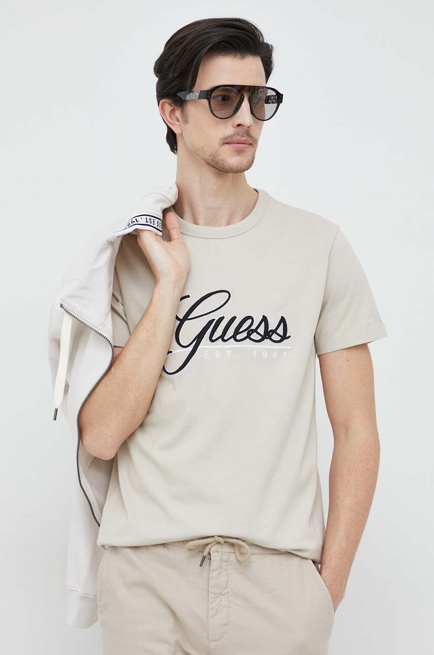 

Бавовняна футболка Guess колір сірий з аплікацією