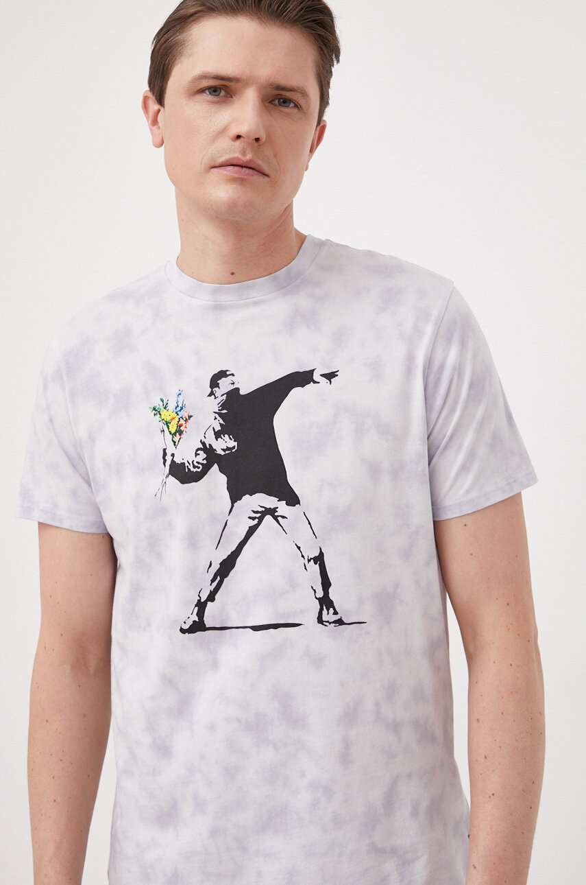 

Бавовняна футболка Guess x Banksy візерунок