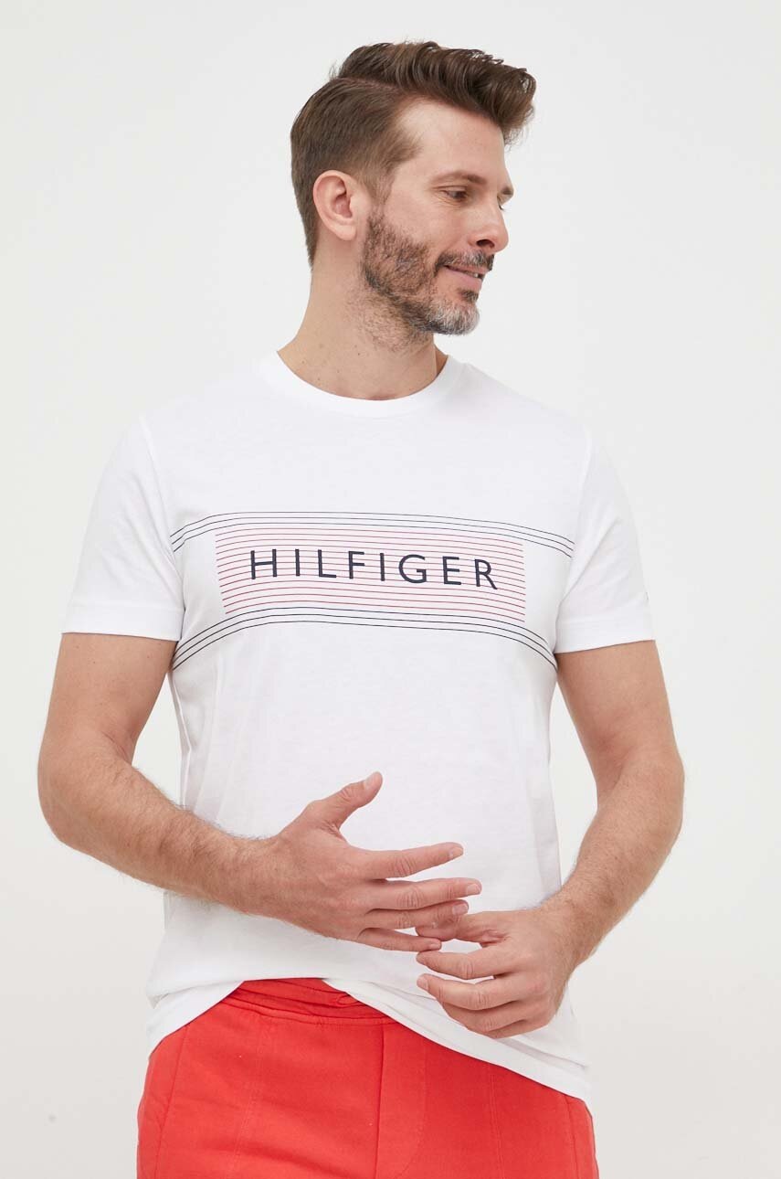 

Хлопковая футболка Tommy Hilfiger цвет белый с принтом