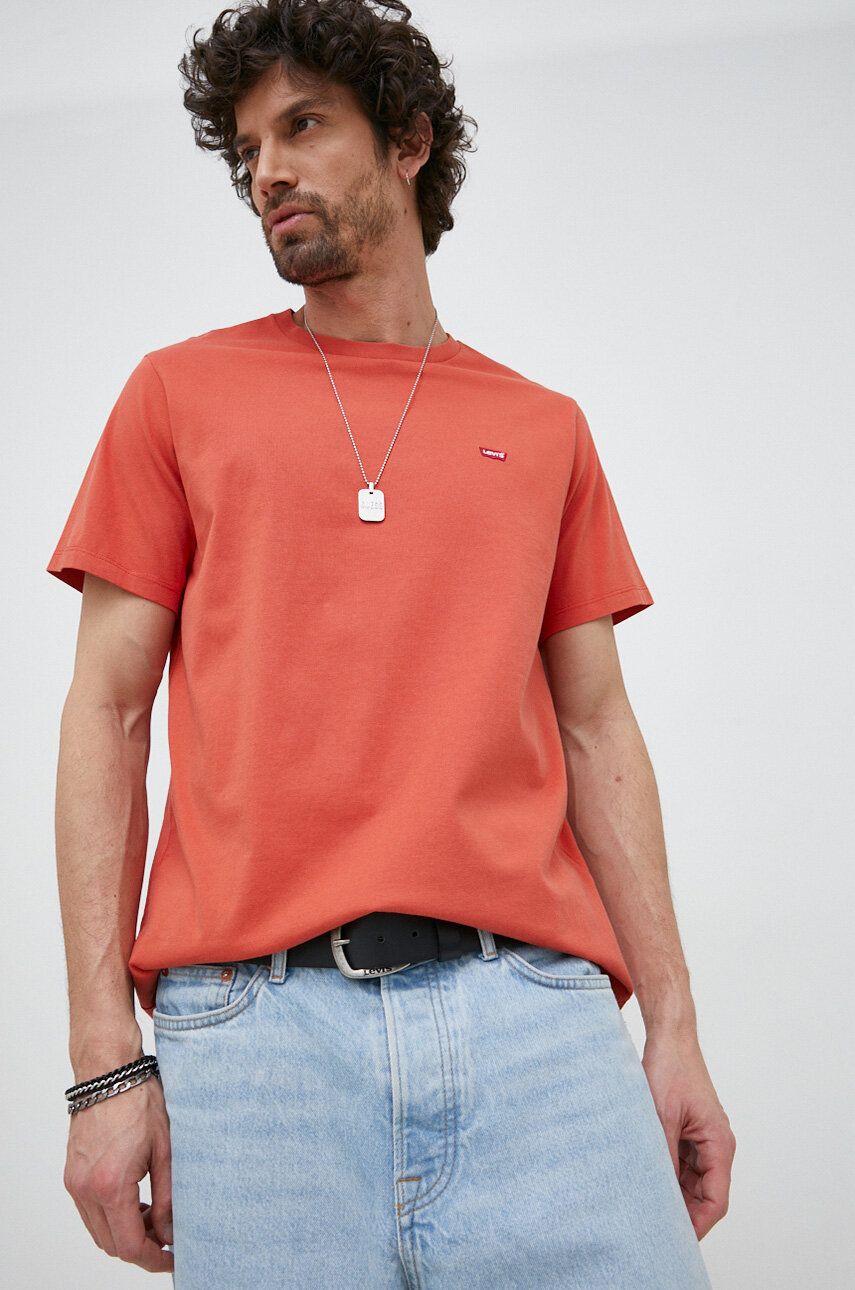 Levně Bavlněné tričko Levi's oranžová barva