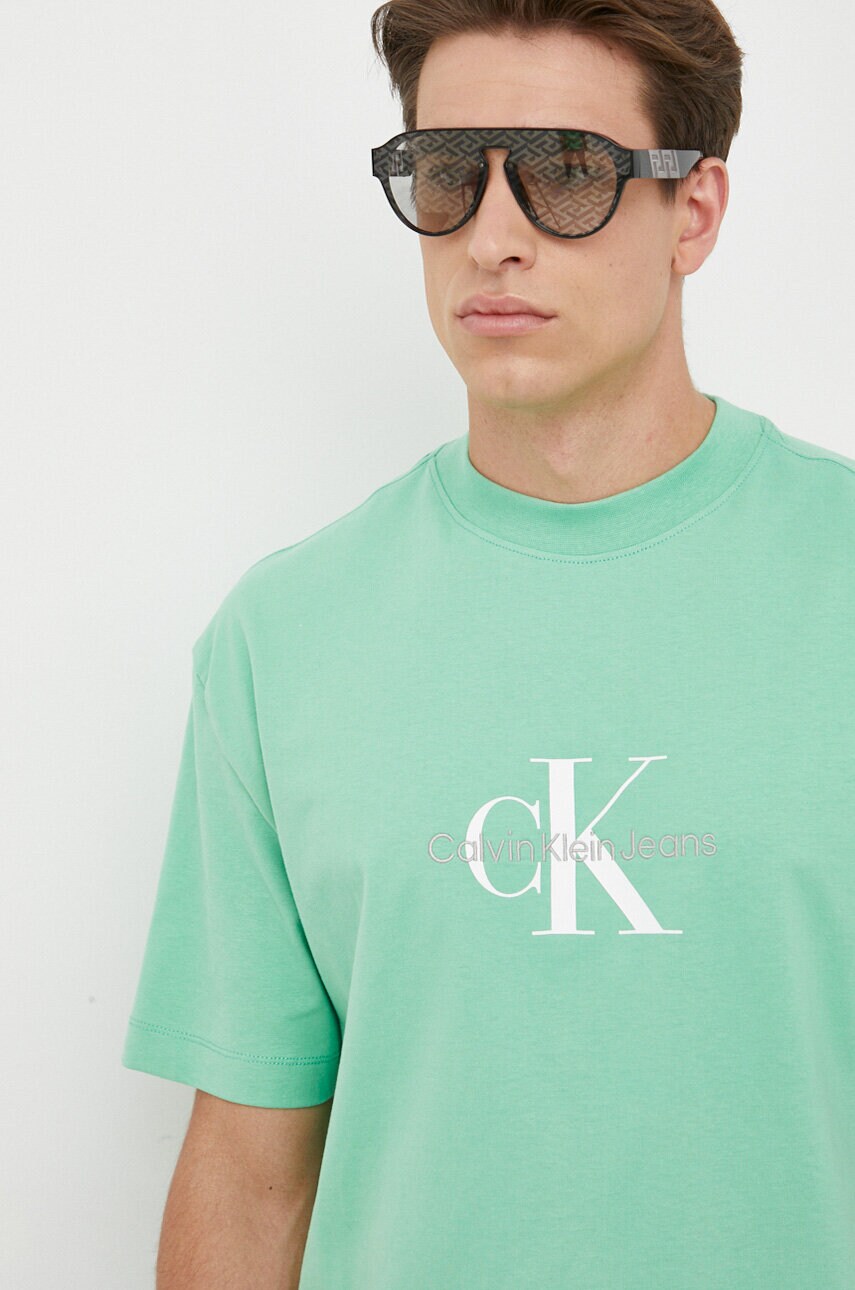 

Памучна тениска Calvin Klein Jeans в тюркоазено с принт, Тюркоазен
