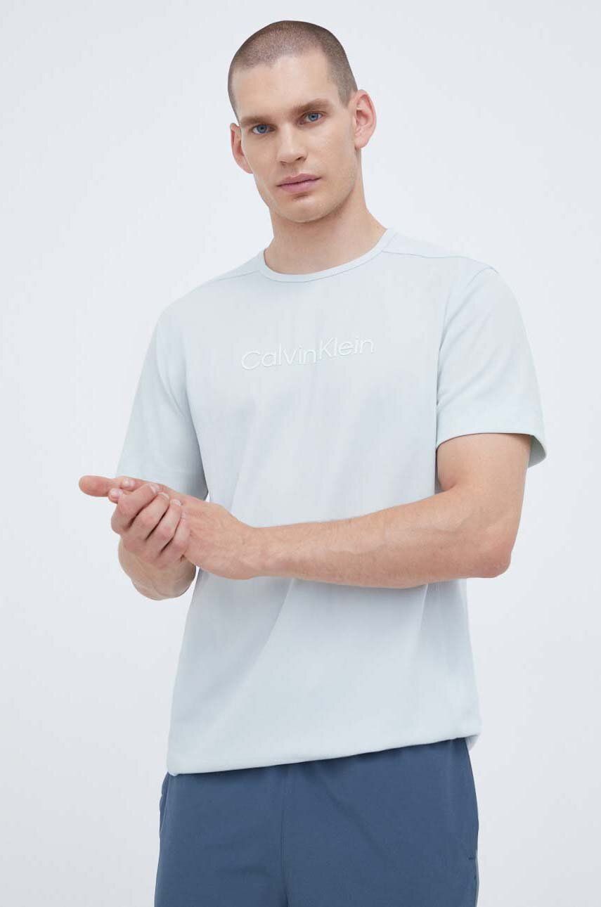 E-shop Tréninkové tričko Calvin Klein Performance Essentials s potiskem