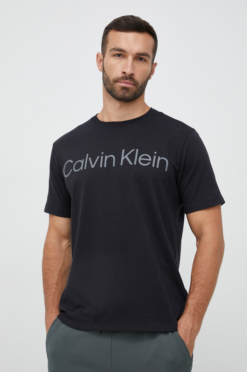 

Тениска Calvin Klein Performance в черно с принт, Черен