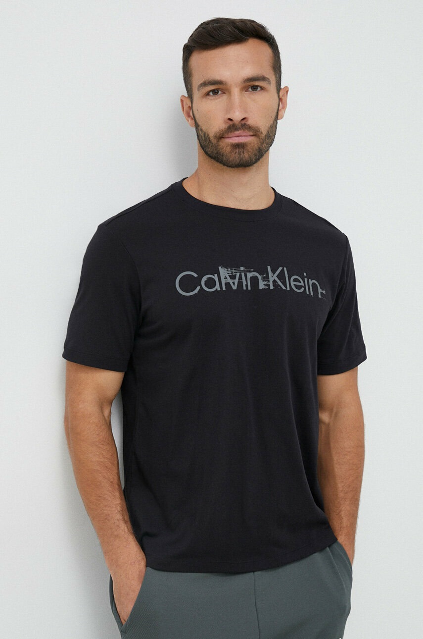 

Спортна тениска Calvin Klein Performance Essentials в черно с принт, Черен
