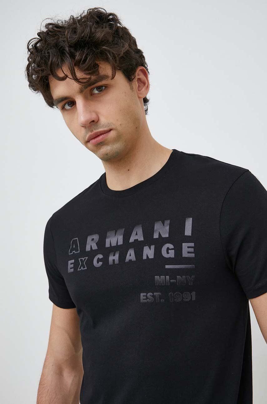 

Хлопковая футболка Armani Exchange цвет чёрный с принтом