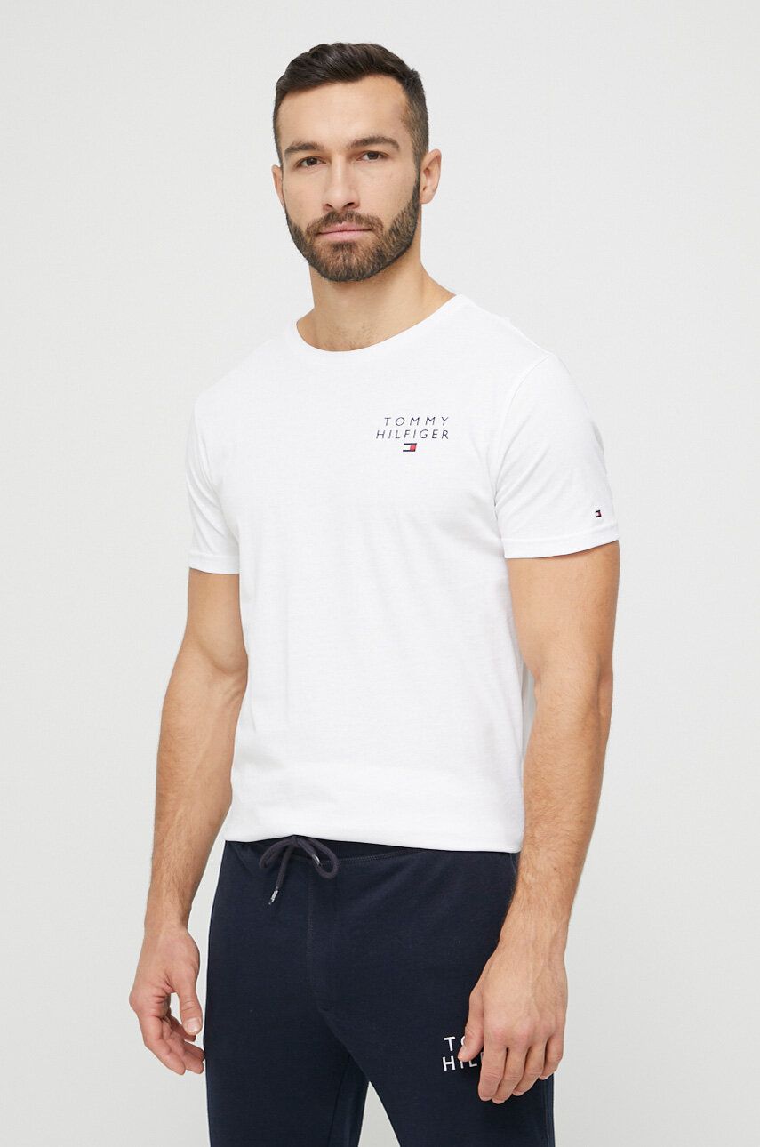 Levně Bavlněné tričko Tommy Hilfiger bílá barva, s potiskem, UM0UM02916
