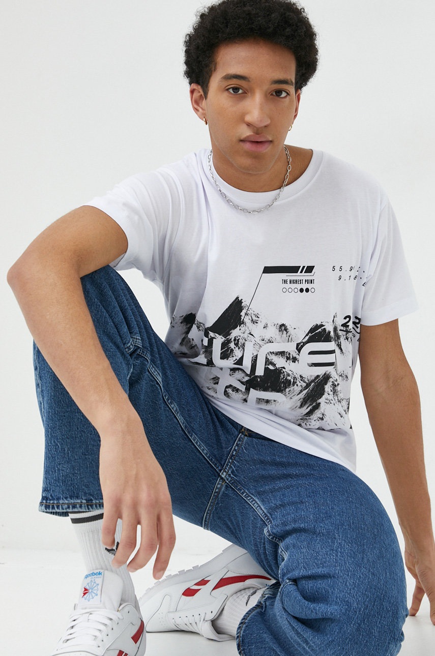 

Хлопковая футболка Jack & Jones цвет белый узорный