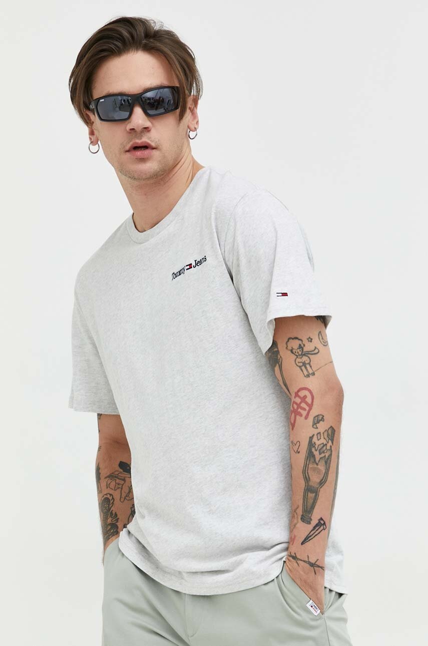 

Бавовняна футболка Tommy Jeans колір сірий з аплікацією