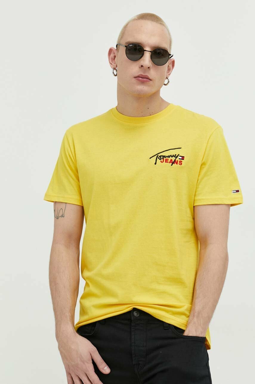 

Бавовняна футболка Tommy Jeans колір жовтий з аплікацією