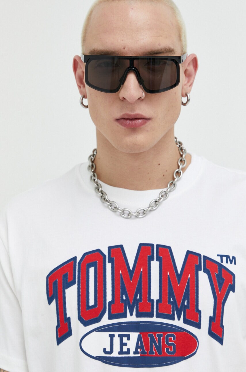 

Бавовняна футболка Tommy Jeans колір білий з принтом