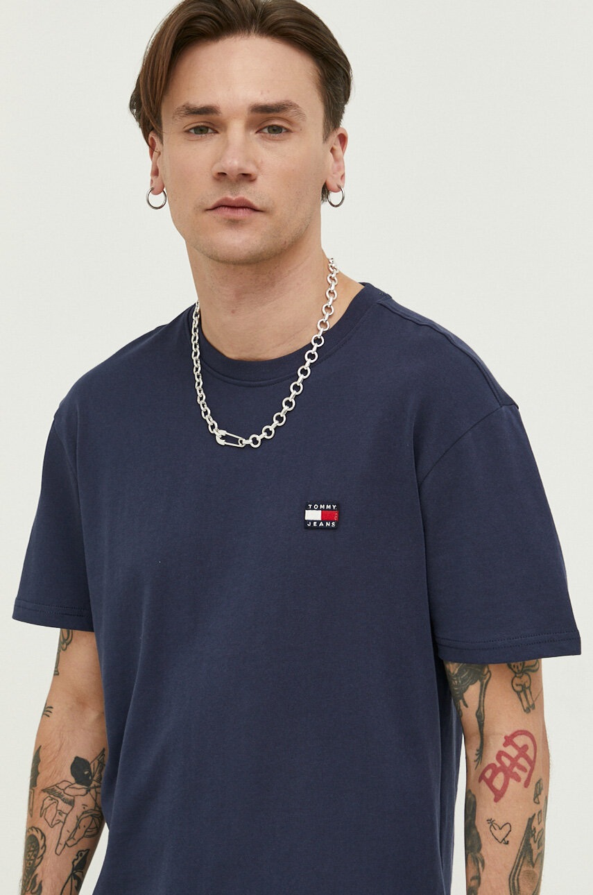 

Хлопковая футболка Tommy Jeans цвет синий с аппликацией