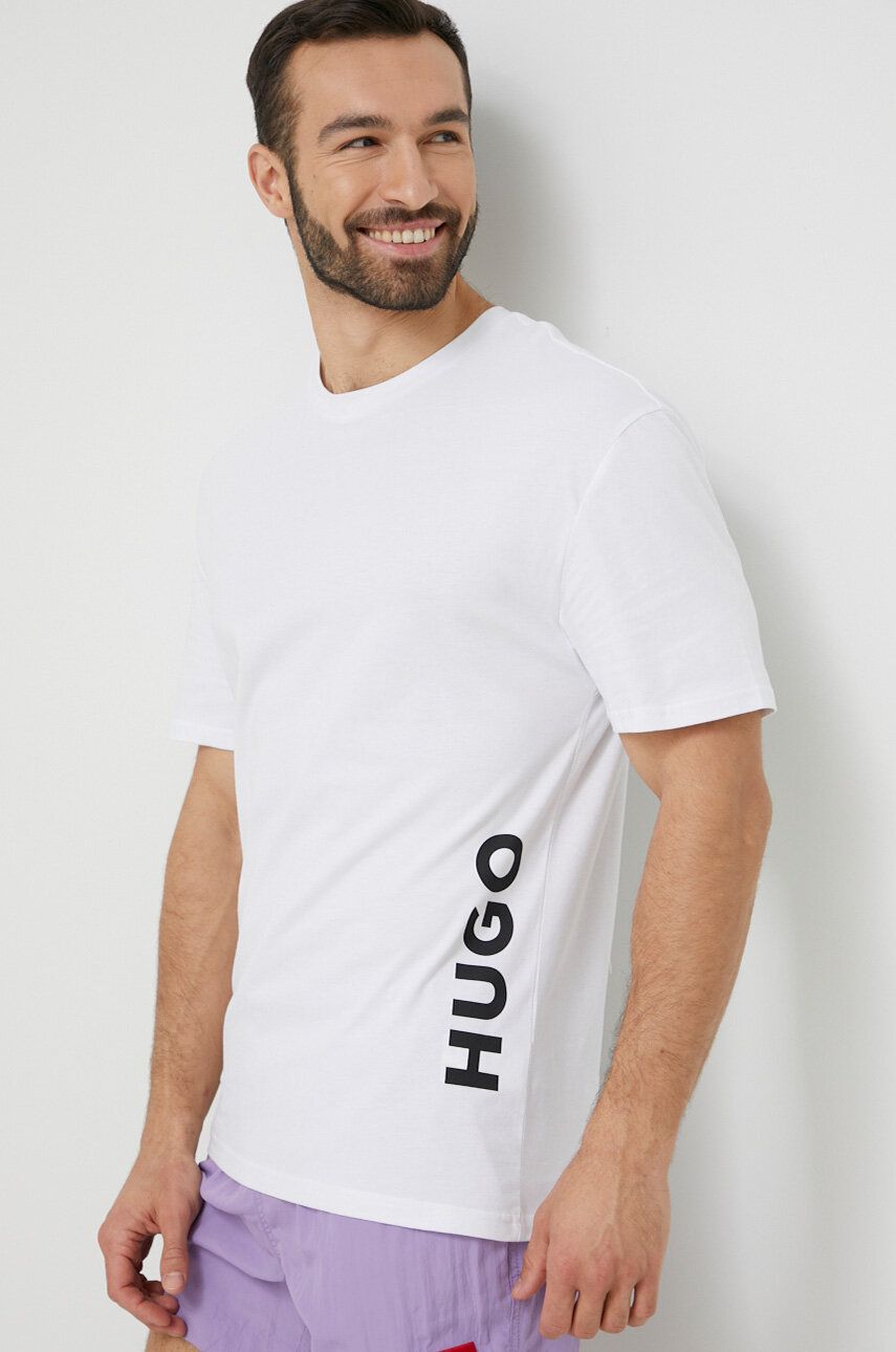 E-shop Plážové tričko HUGO bílá barva, s potiskem