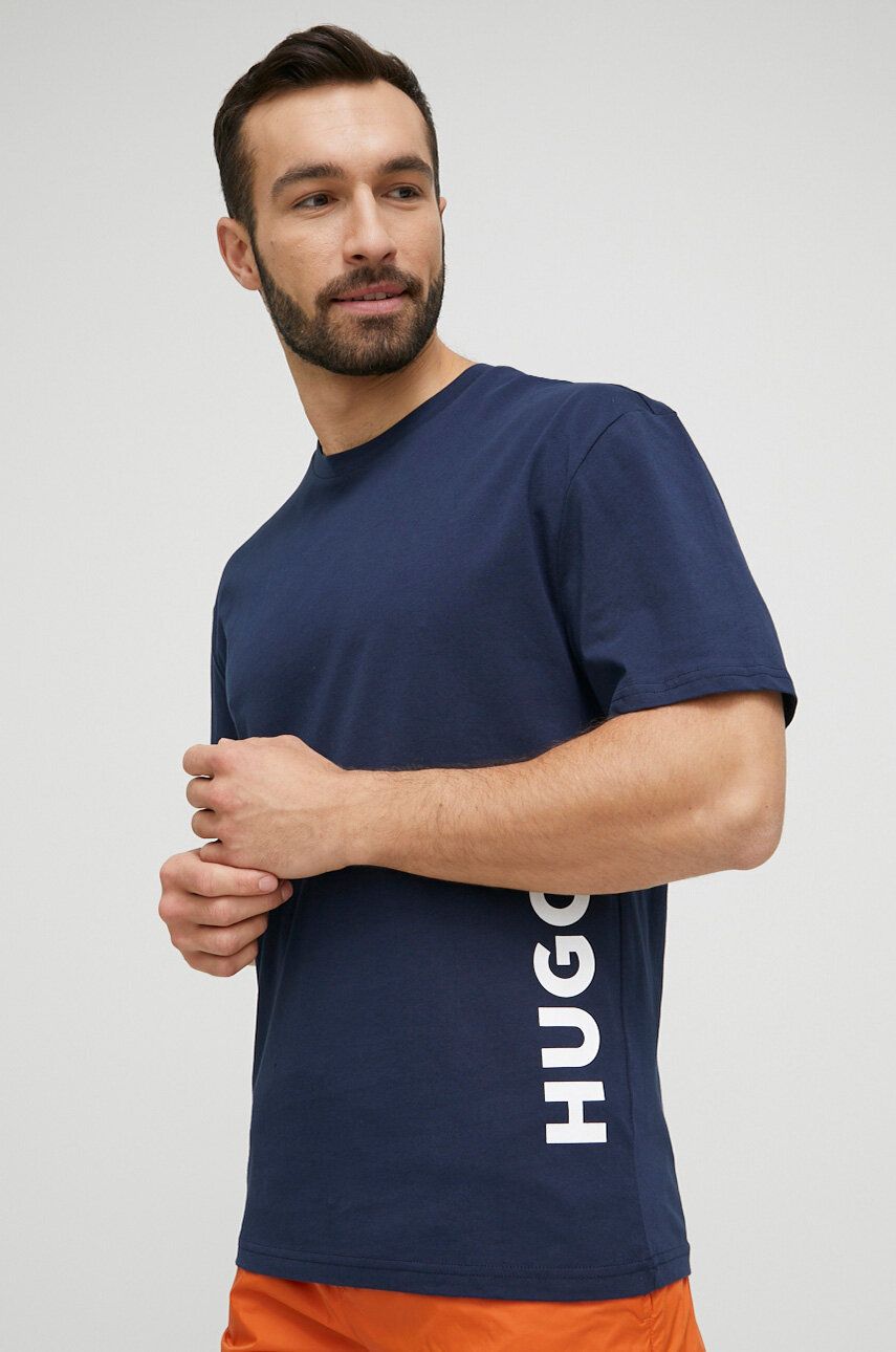E-shop Plážové tričko HUGO tmavomodrá barva, s potiskem