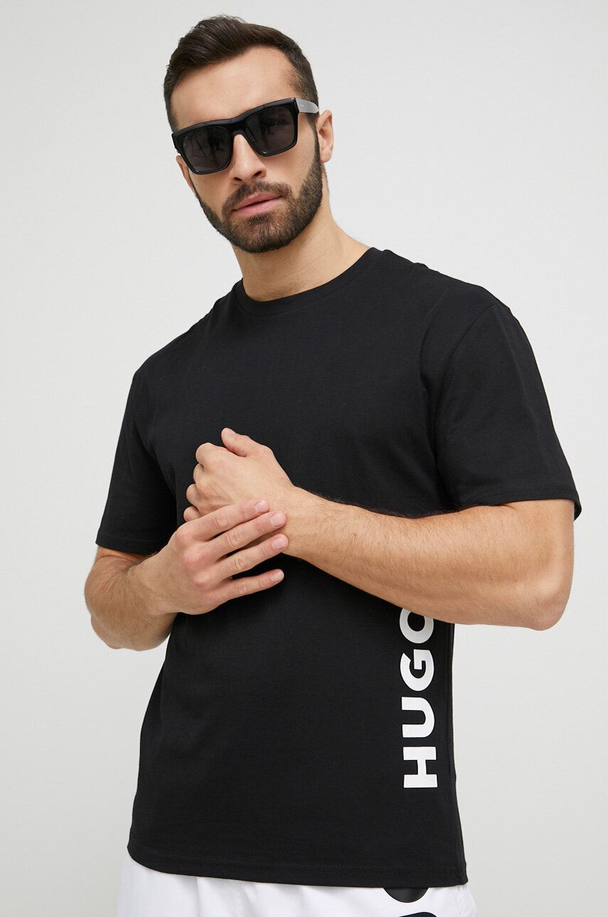 E-shop Plážové tričko HUGO černá barva, s potiskem