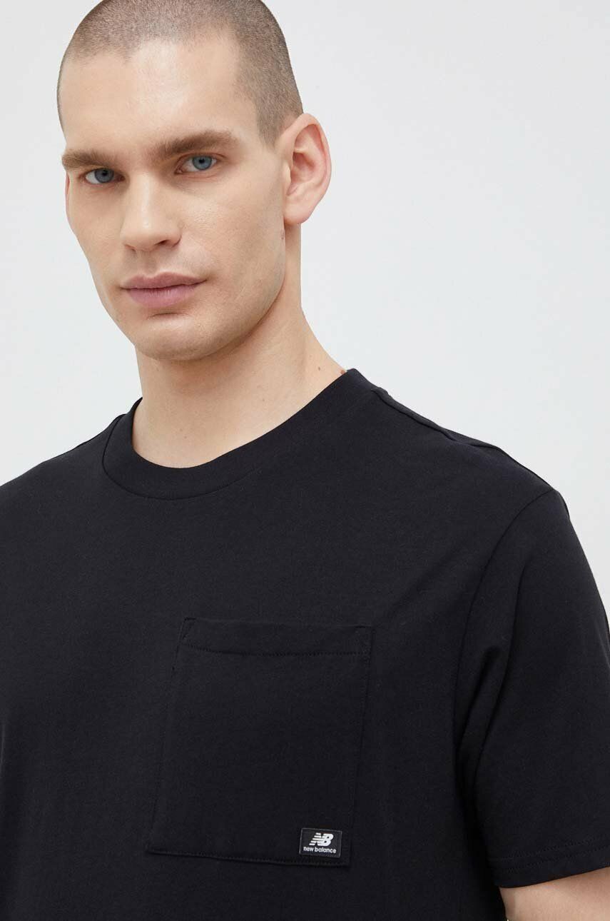 Bavlněné tričko New Balance černá barva, MT31542BK-2BK - černá -  Hlavní materiál: 100 % Bavlna