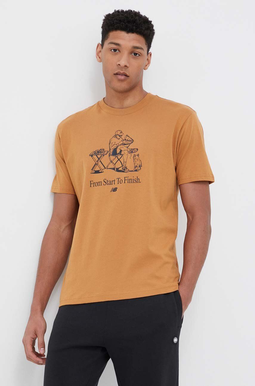 Bavlněné tričko New Balance hnědá barva, s potiskem - hnědá -  100 % Bavlna