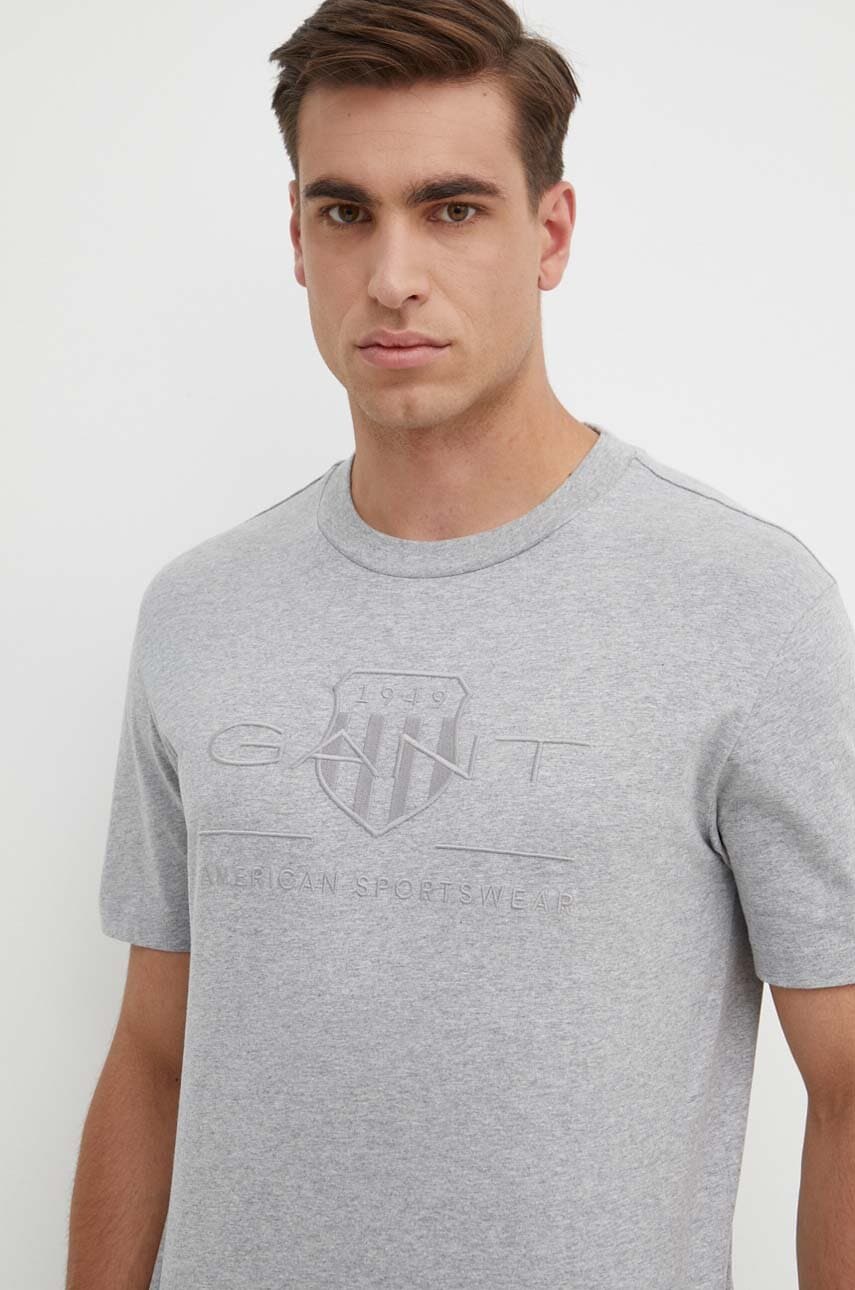 Gant tricou din bumbac barbati, culoarea gri, cu imprimeu Gant tricou din bumbac barbati, culoarea gri, cu imprimeu